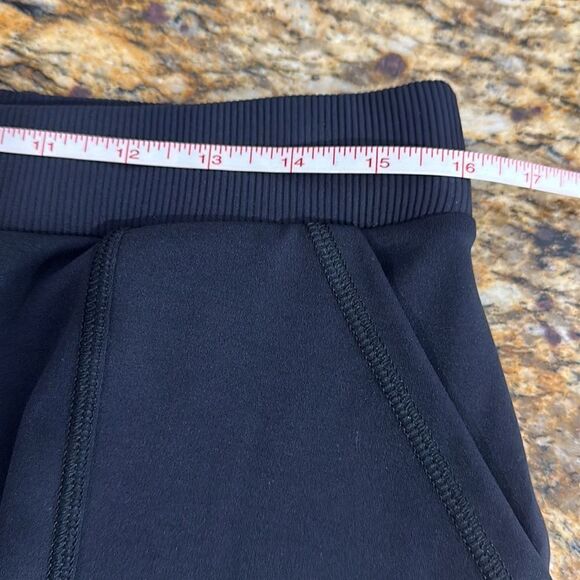 FP Movement Activewear Black Pull On Side Pockets Shorts Size M - Picture 5 of 8